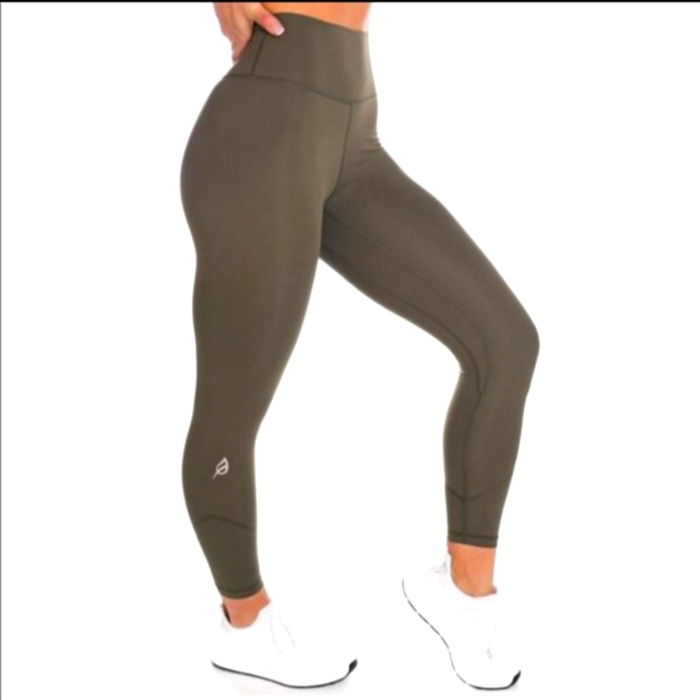 Lot of TWO!🌿 P'tula Alainah 3 III Sleek Leggings
